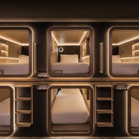 Cube Social Boutique Capsule Hotel At Boat Quay Singapur Zewnętrze zdjęcie