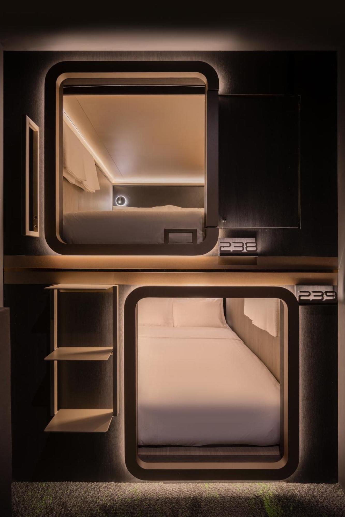 Cube Social Boutique Capsule Hotel At Boat Quay Singapur Zewnętrze zdjęcie